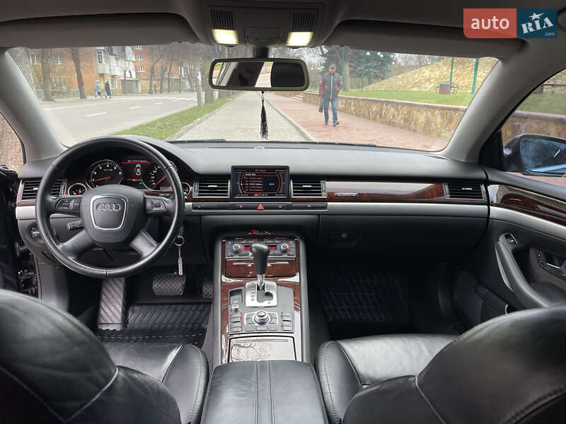 Седан Audi A8 2007 в Могилев-Подольске