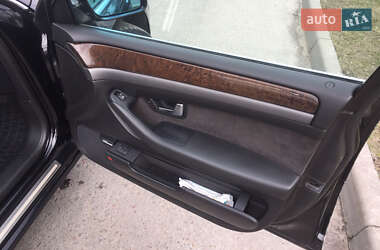 Седан Audi A8 2003 в 