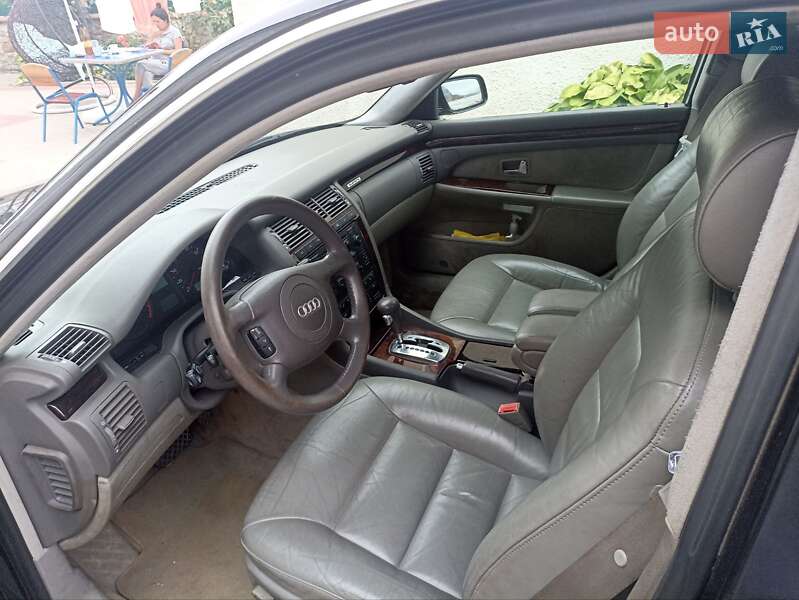 Седан Audi A8 2000 в Тернополе