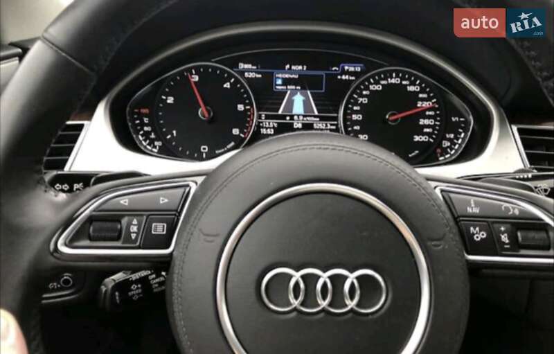 Седан Audi A8 2013 в Хмельницком