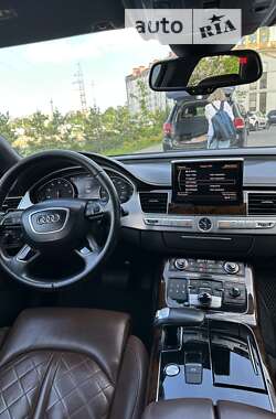 Седан Audi A8 2013 в Ивано-Франковске