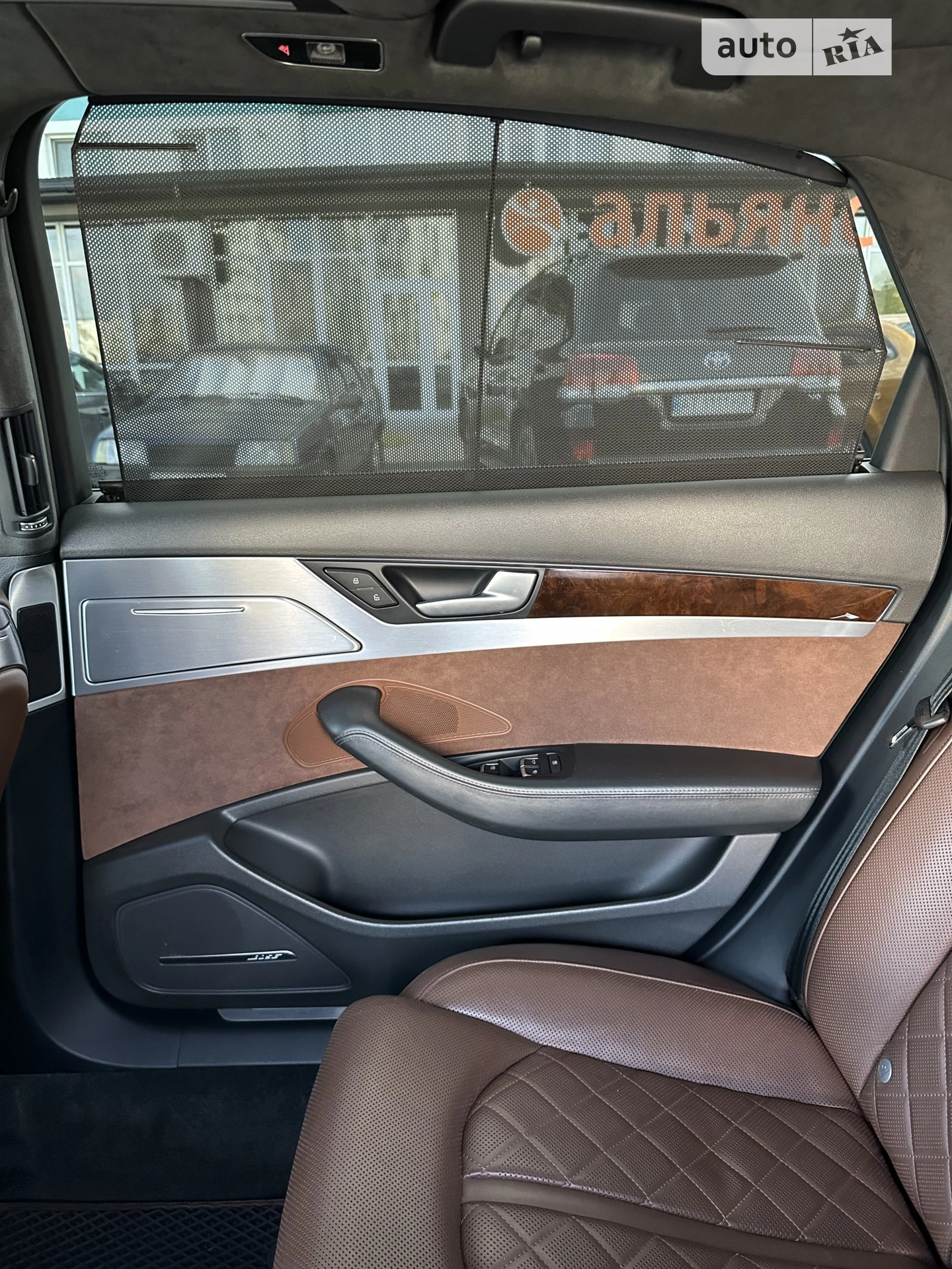 2013 Audi A8 - мініатюра 32