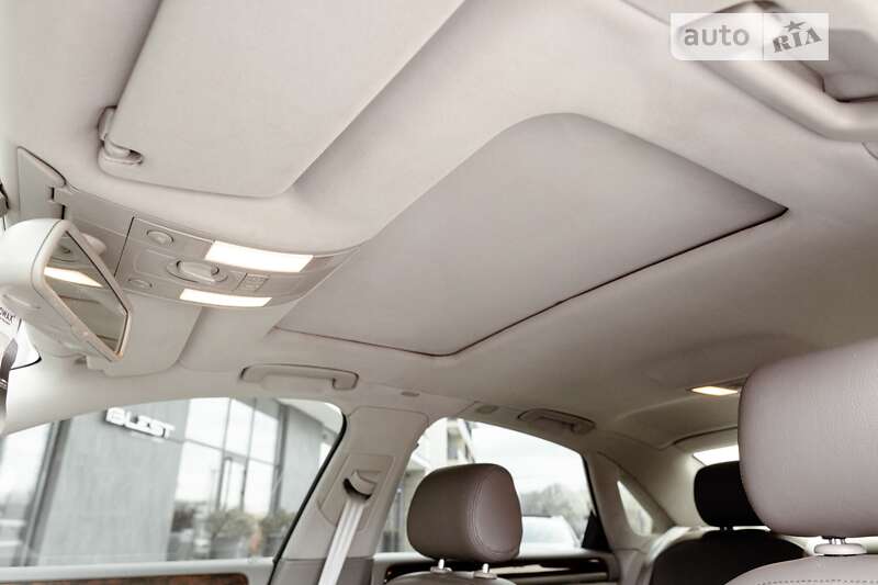 Седан Audi A8 2003 в Ужгороде