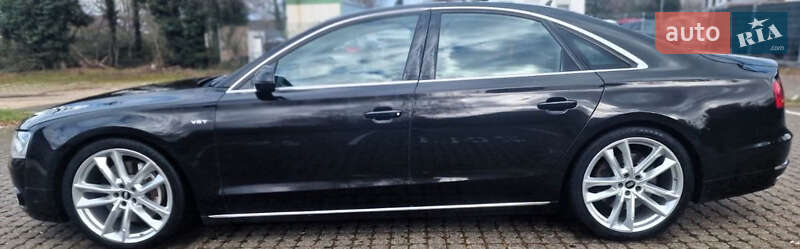 Седан Audi A8 2012 в Киеве