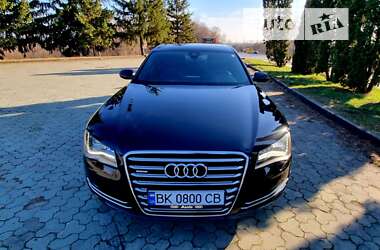 Седан Audi A8 2013 в 