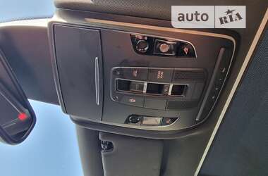 Седан Audi A8 2013 в 