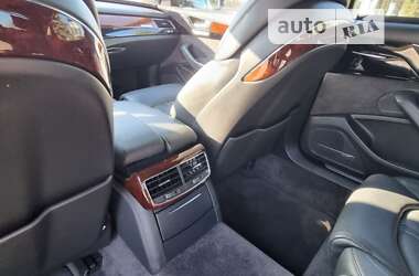 Седан Audi A8 2013 в 