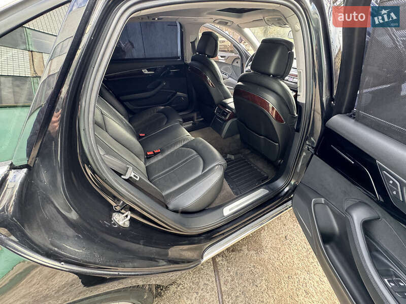 Седан Audi A8 2013 в Одессе