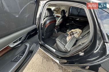 Седан Audi A8 2013 в Одесі