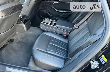 Седан Audi A8 2018 в Киеве