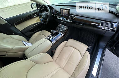 Седан Audi A8 2012 в Киеве