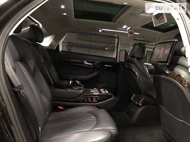 Седан Audi A8 2011 в Киеве