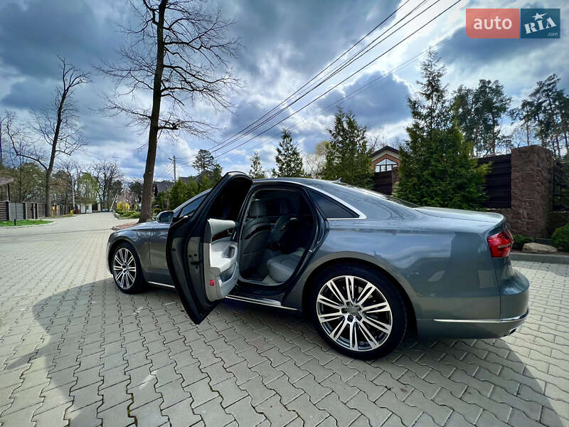 Седан Audi A8 2014 в Киеве