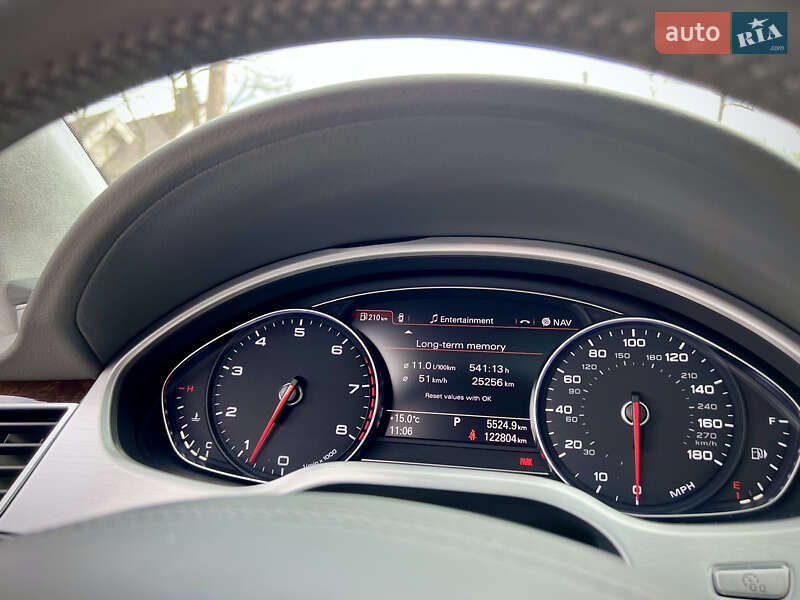 Седан Audi A8 2014 в Киеве