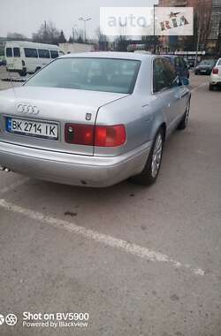 Седан Audi A8 1997 в Рівному