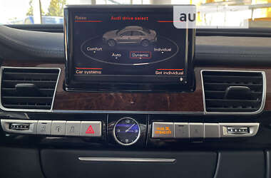 Седан Audi A8 2013 в Червонограде