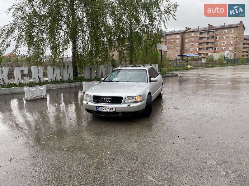 Audi A8 1996