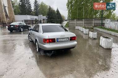 Седан Audi A8 1996 в Киеве