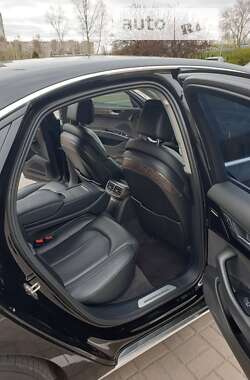 Седан Audi A8 2014 в Киеве