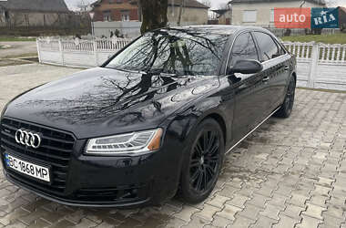 Седан Audi A8 2014 в Виноградове