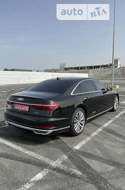 Седан Audi A8 2019 в Львове