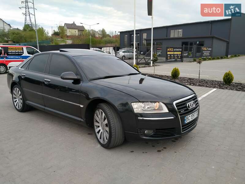 Седан Audi A8 2004 в Львові