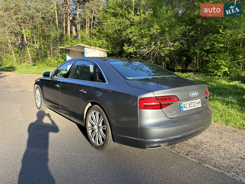 Седан Audi A8 2015 в Луцьку