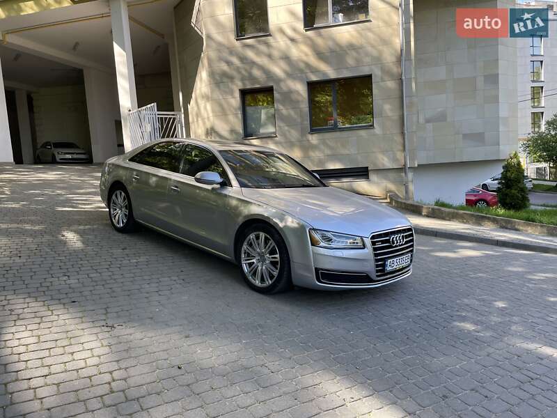Седан Audi A8 2015 в Киеве