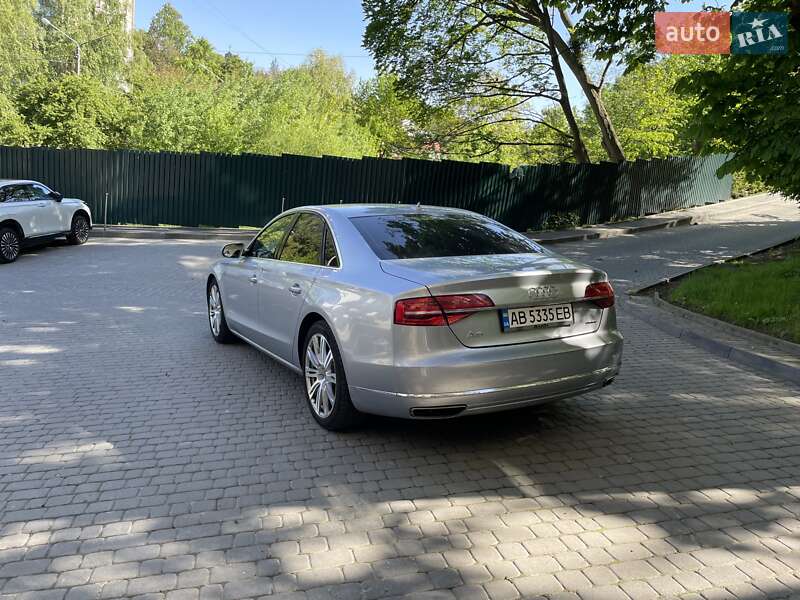 Седан Audi A8 2015 в Киеве