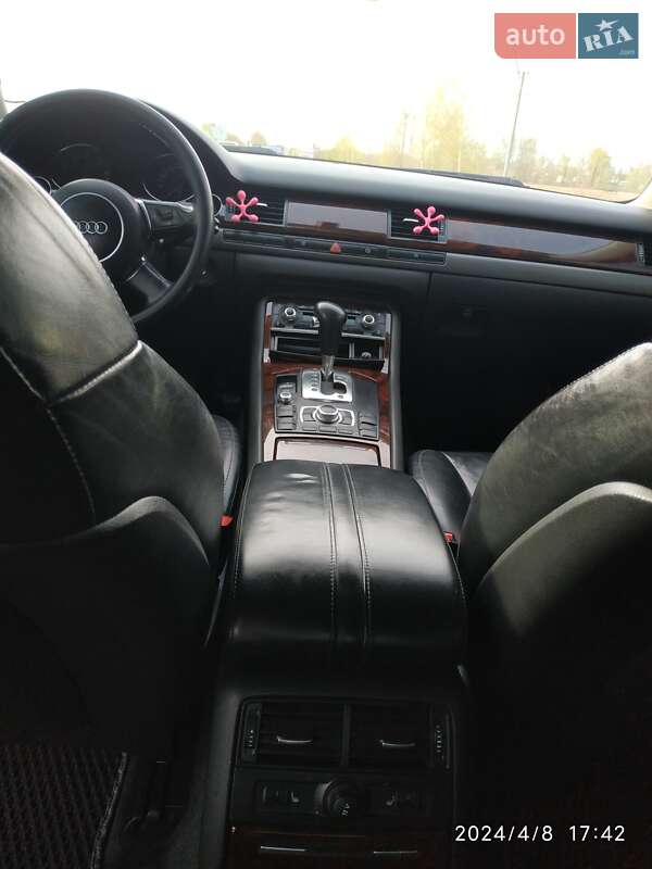Седан Audi A8 2004 в Києві