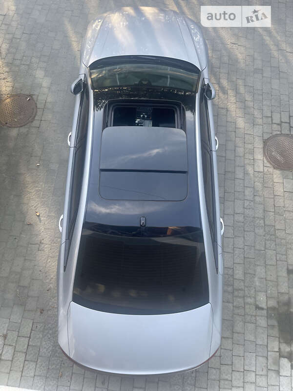 Седан Audi A8 2017 в Львове