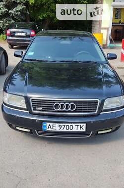 Седан Audi A8 2001 в Днепре