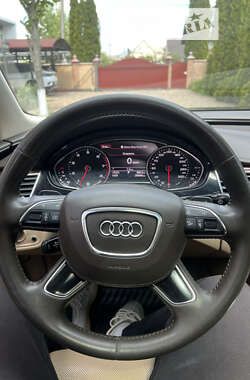 Седан Audi A8 2012 в Борисполі