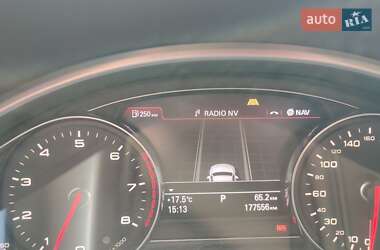 Седан Audi A8 2013 в Ужгороде