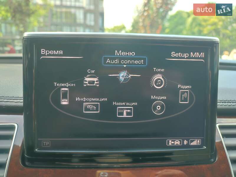 Седан Audi A8 2013 в Ужгороде