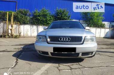 Седан Audi A8 1998 в Ужгороде