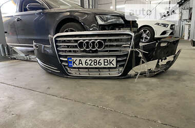 Седан Audi A8 2012 в Киеве