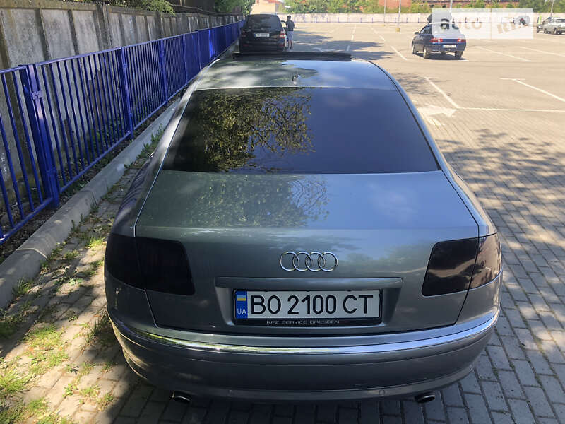 Седан Audi A8 2009 в Копичинці