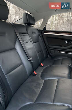 Седан Audi A8 2009 в 