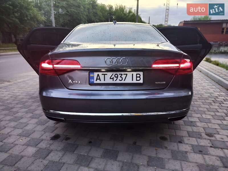 Седан Audi A8 2015 в Ивано-Франковске
