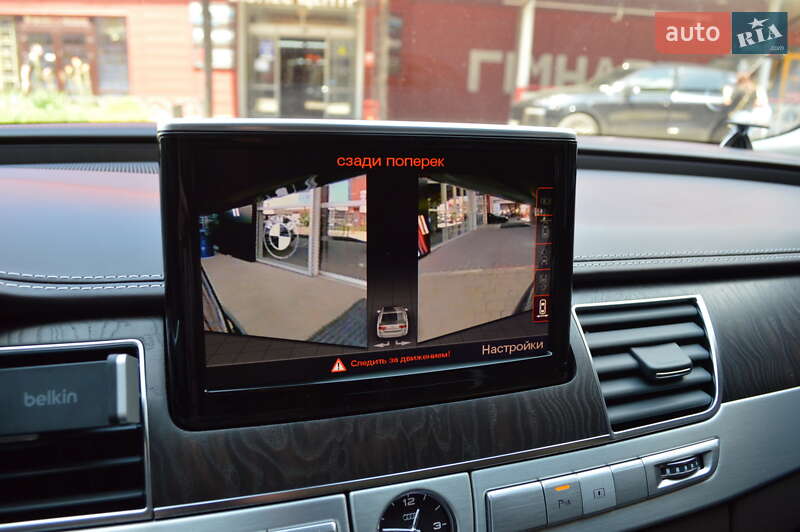 Седан Audi A8 2012 в Львове