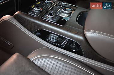 Седан Audi A8 2012 в 