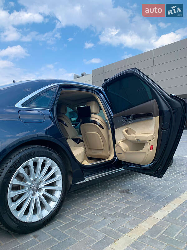 Седан Audi A8 2014 в Днепре фото 39 Седан Audi A8 2014 в Днепре
