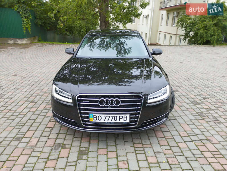 Седан Audi A8 2017 в Заліщиках