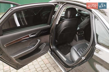Седан Audi A8 2017 в Залещиках