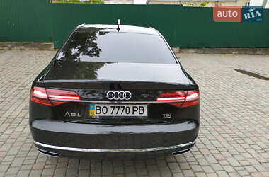 Седан Audi A8 2017 в Залещиках