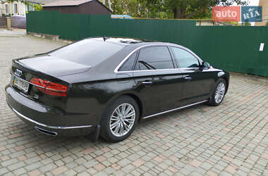 Седан Audi A8 2017 в Залещиках