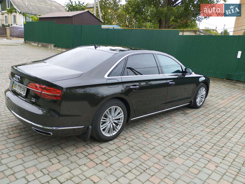 Седан Audi A8 2017 в Залещиках