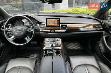 Седан Audi A8 2015 в 