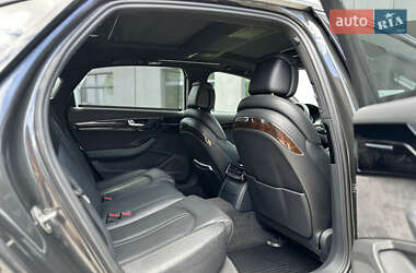 Седан Audi A8 2015 в 